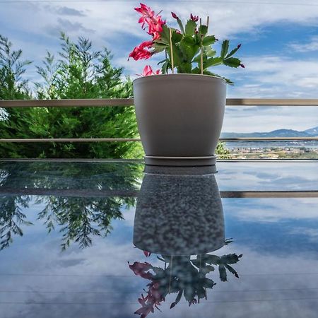 Panorama Apartment Apolpaina Екстер'єр фото