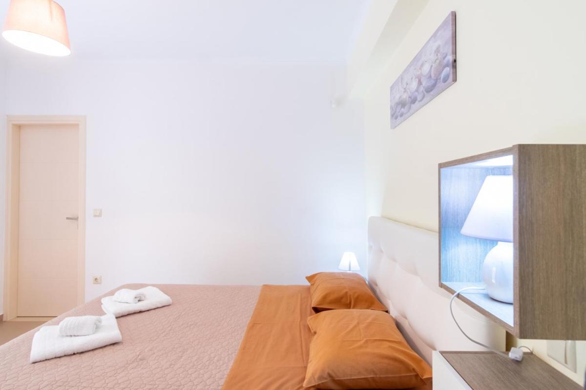 Panorama Apartment Apolpaina Екстер'єр фото