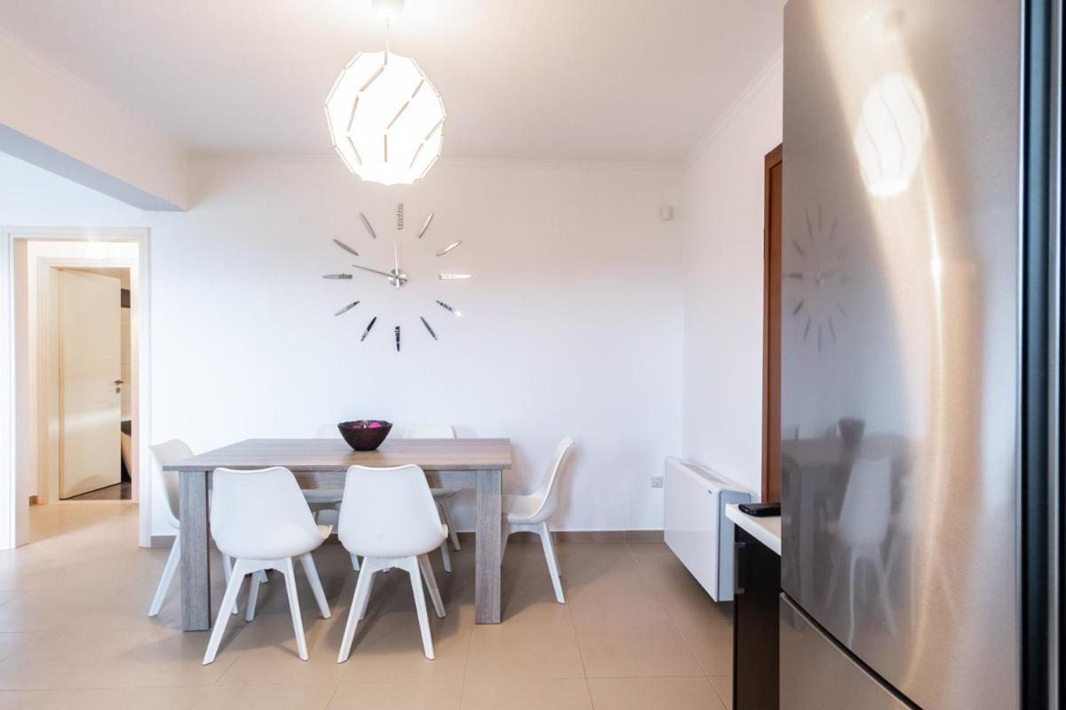 Panorama Apartment Apolpaina Екстер'єр фото